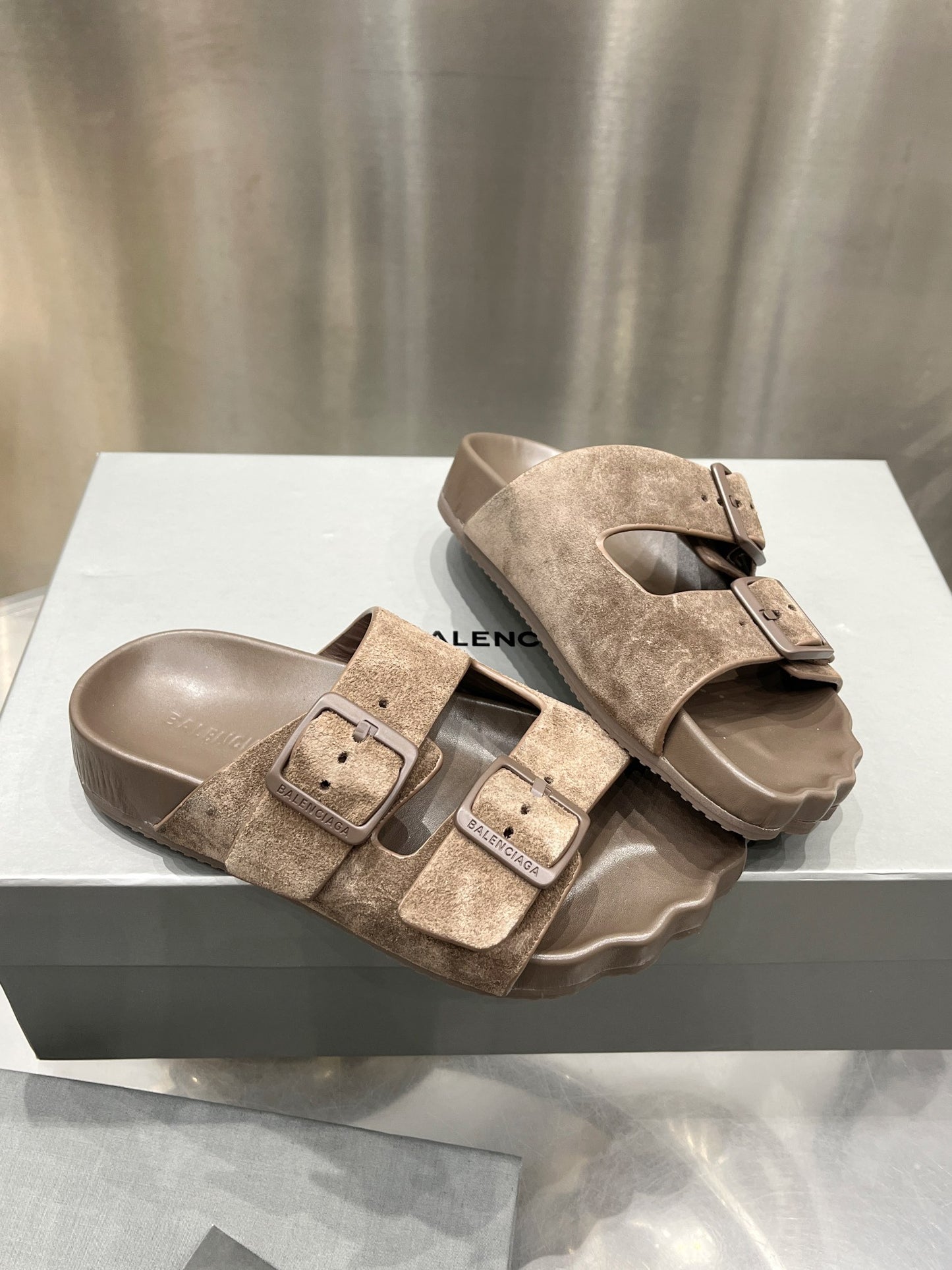 빙 셀러/BALENCIAGA 슬리퍼