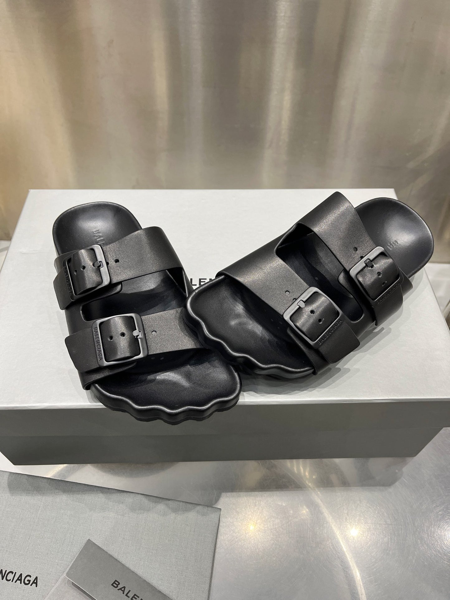 빙 셀러/BALENCIAGA 슬리퍼