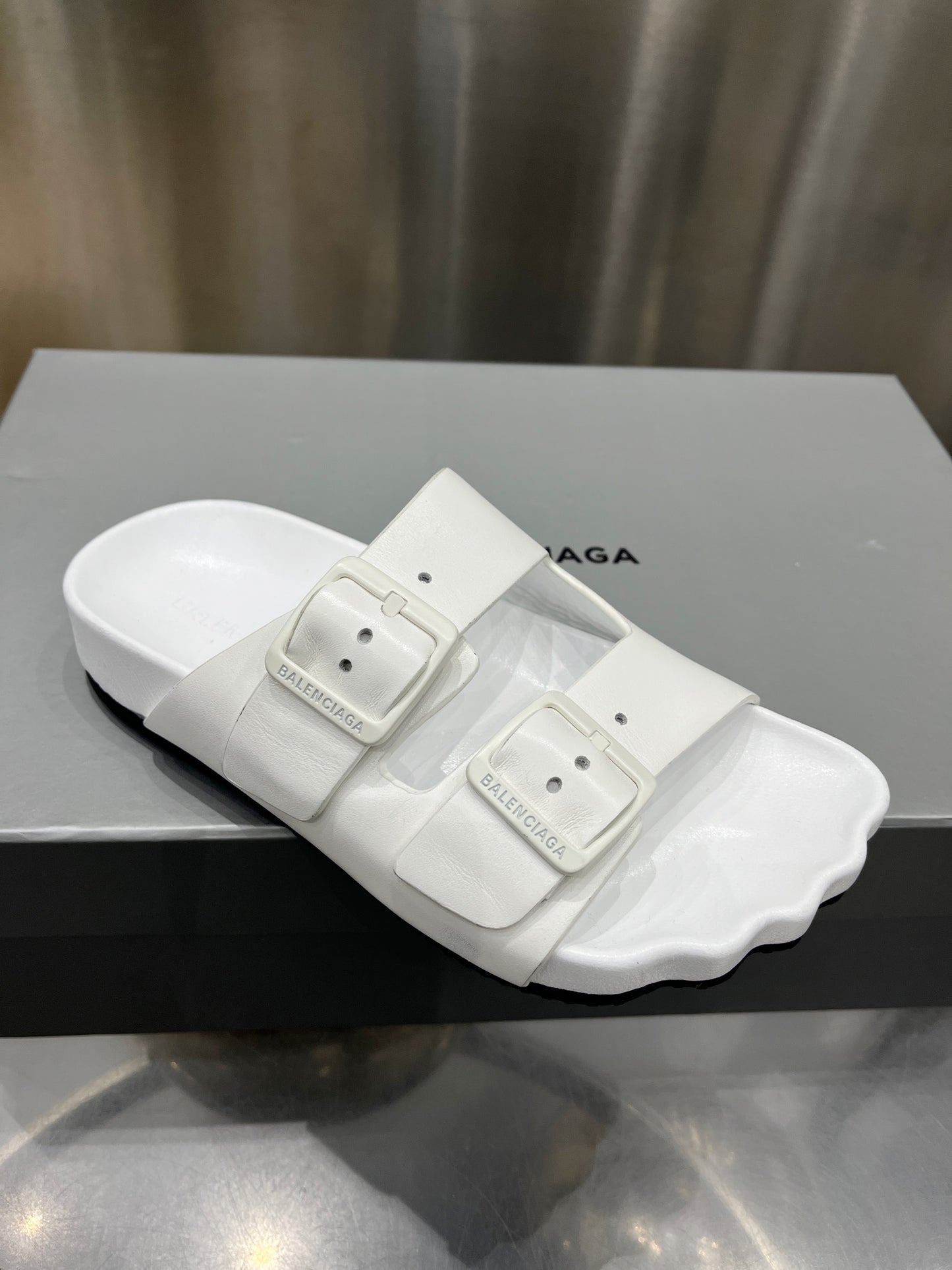 빙 셀러/BALENCIAGA 슬리퍼