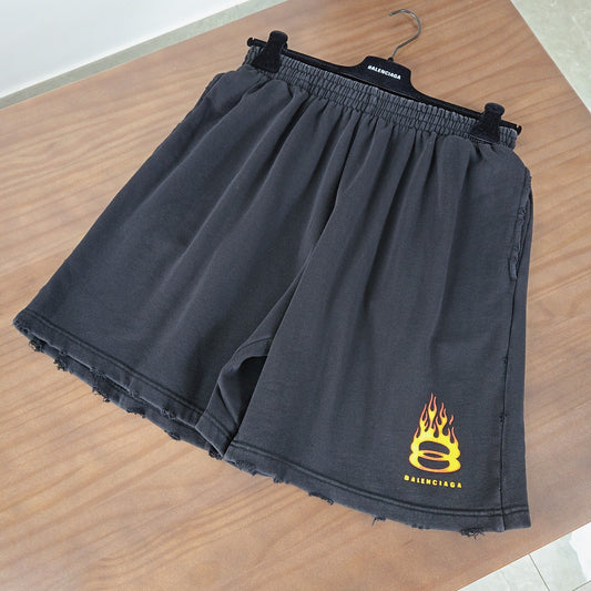 GTR/발렌시아가 남성 파이어워싱 반바지