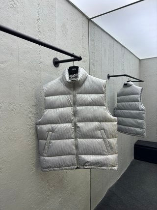 체인2호/디올 남성 다크 로고 패딩 조끼