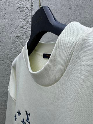 체인2호/루이비통 안개꽃 자수 맨투맨