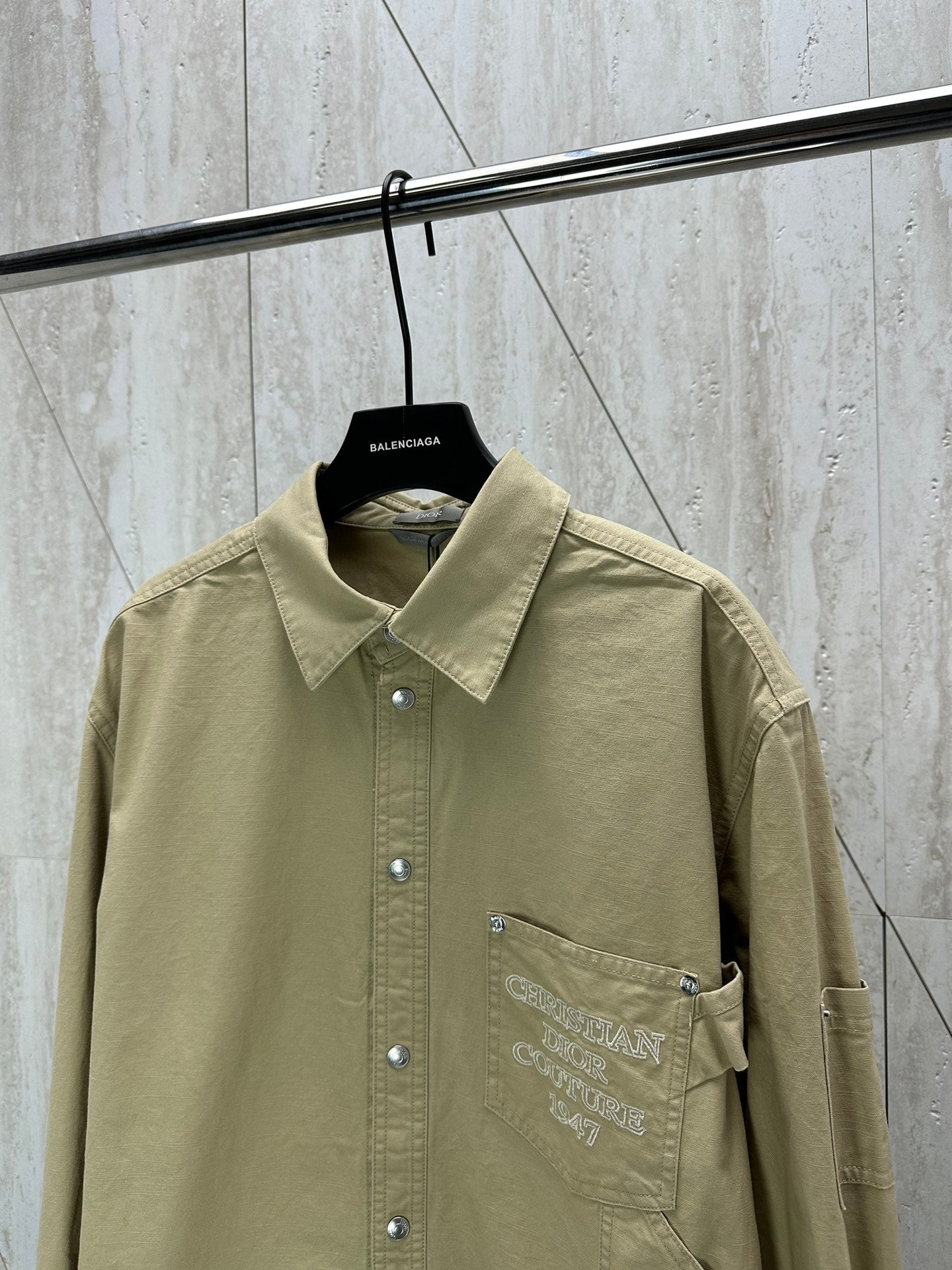 체인2호/디올 남성 24Fw 가슴 자수 셔츠 코트