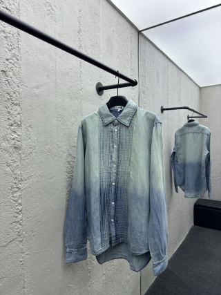 체인2호/로에베 터틀넥 그라데이션 데님 코트