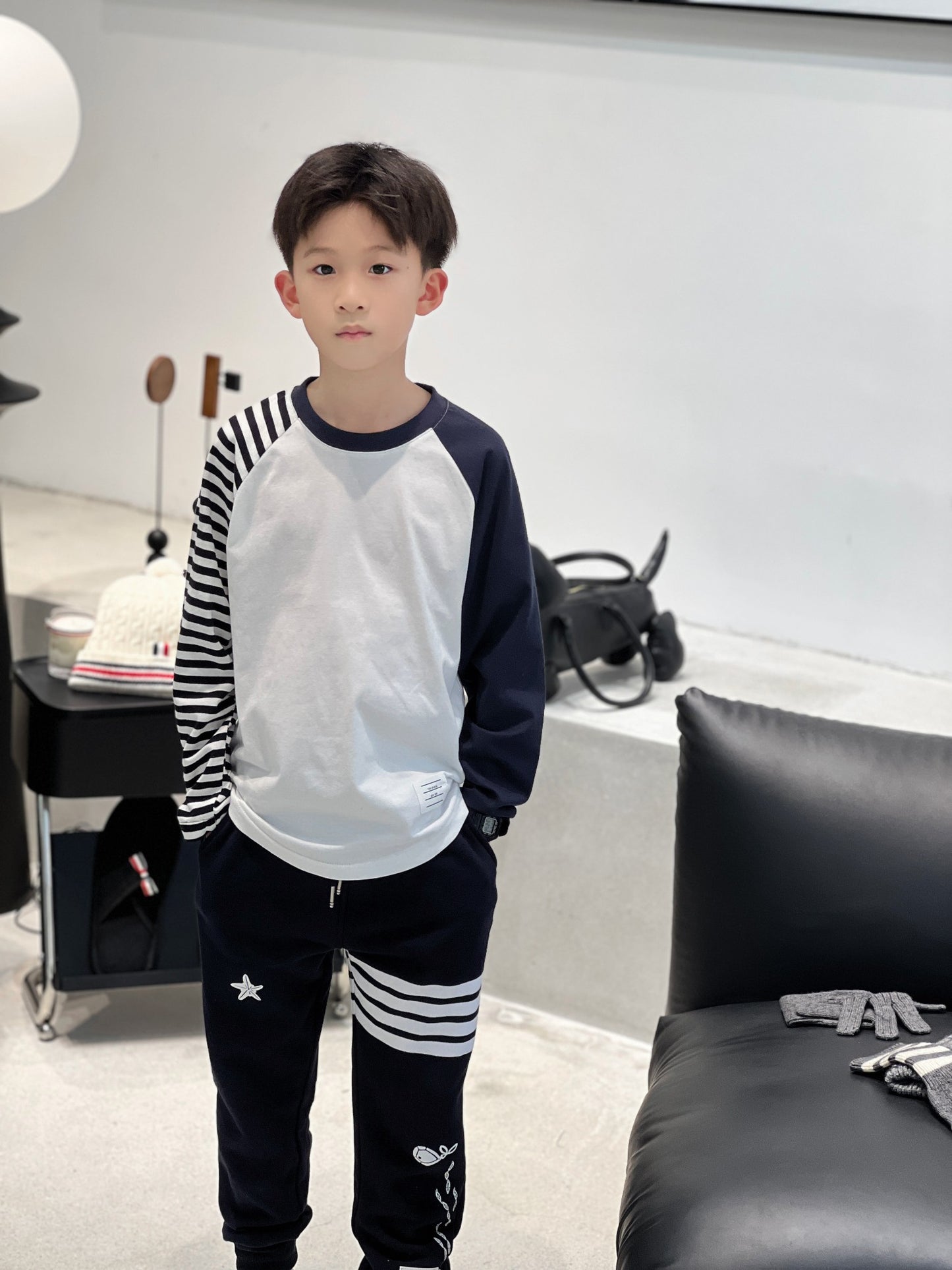 AA/톰브라운 아동 긴팔 티셔츠
