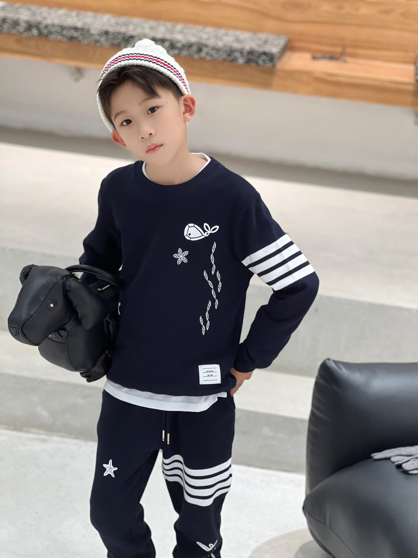 AA/톰브라운 아동 맨투맨