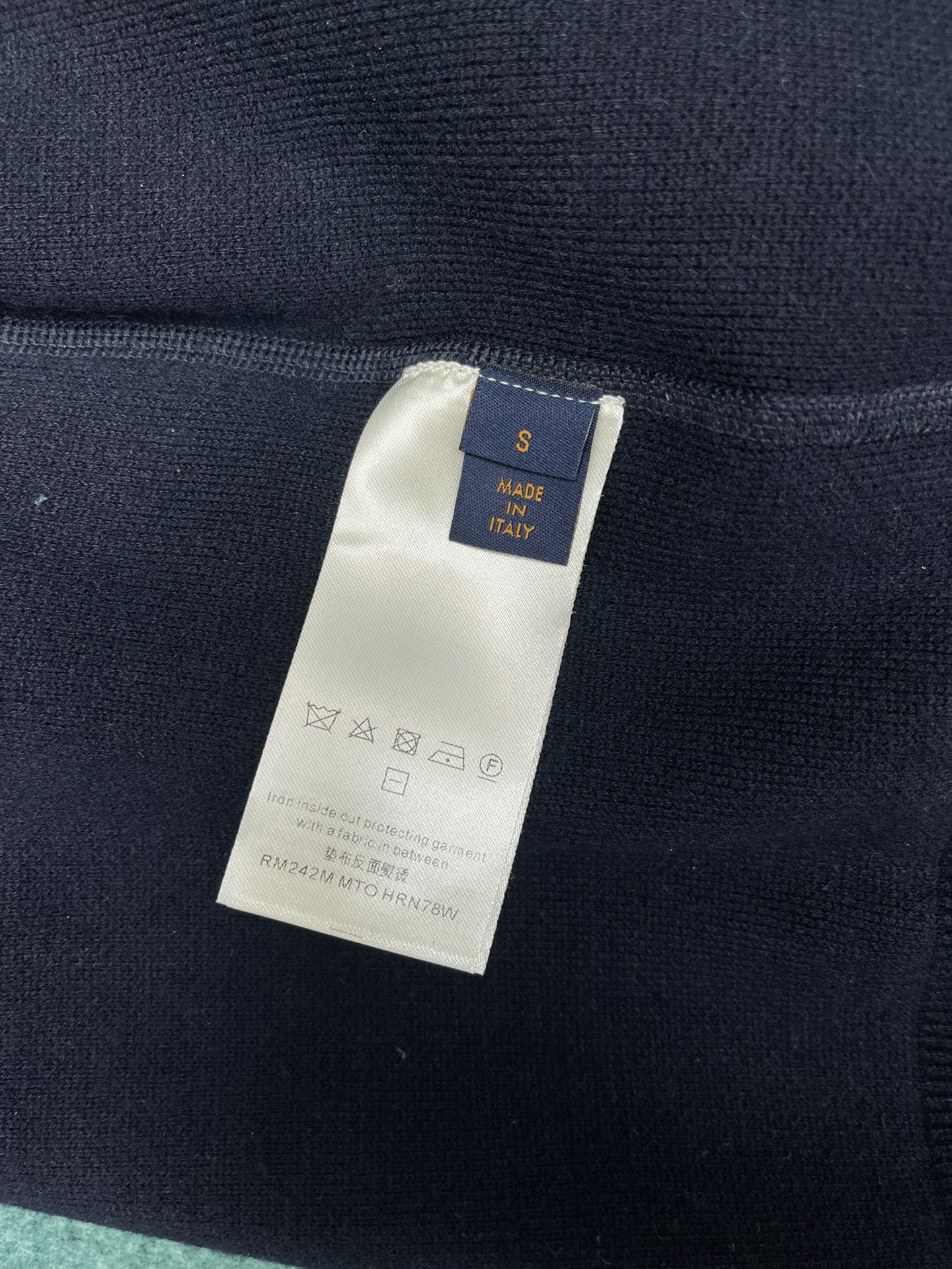 타일공장/루이비통 남성 양면 지퍼 카디건