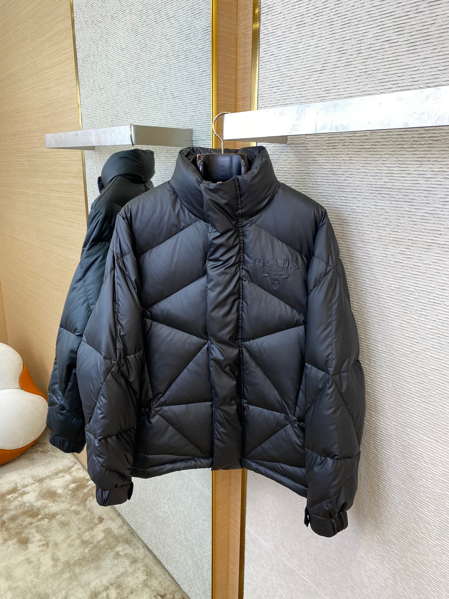 체인2호/프라다 남여 다운 재킷