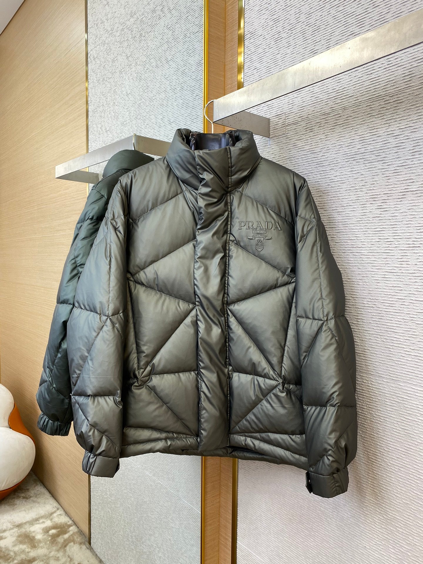 체인2호/프라다 남여 다운 재킷