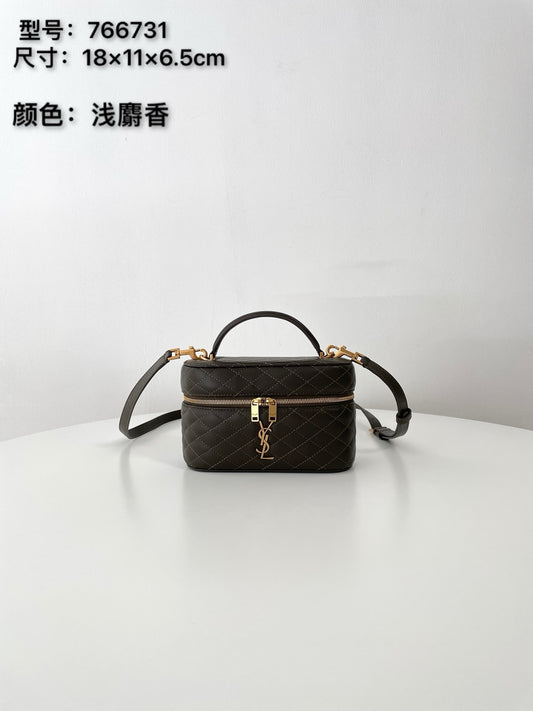 블랙프라임/입생로랑 미니 신상 지퍼 파우치