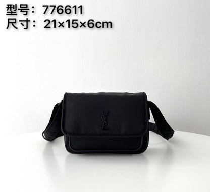 블랙프라임/입생로랑 나일론 재질 가방
