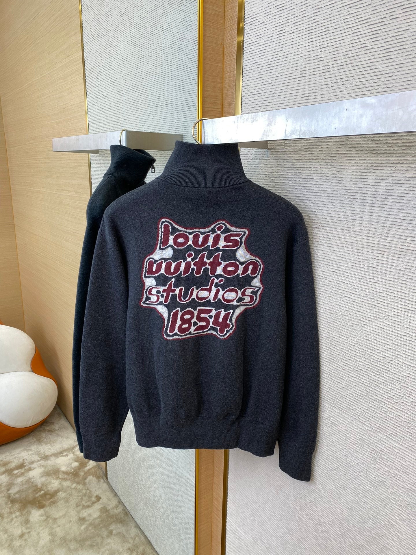 체인2호/루이비통 남여 자수 코트