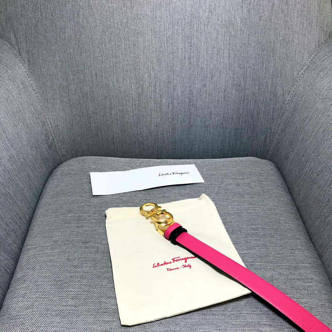 여자 페라가모 벨트