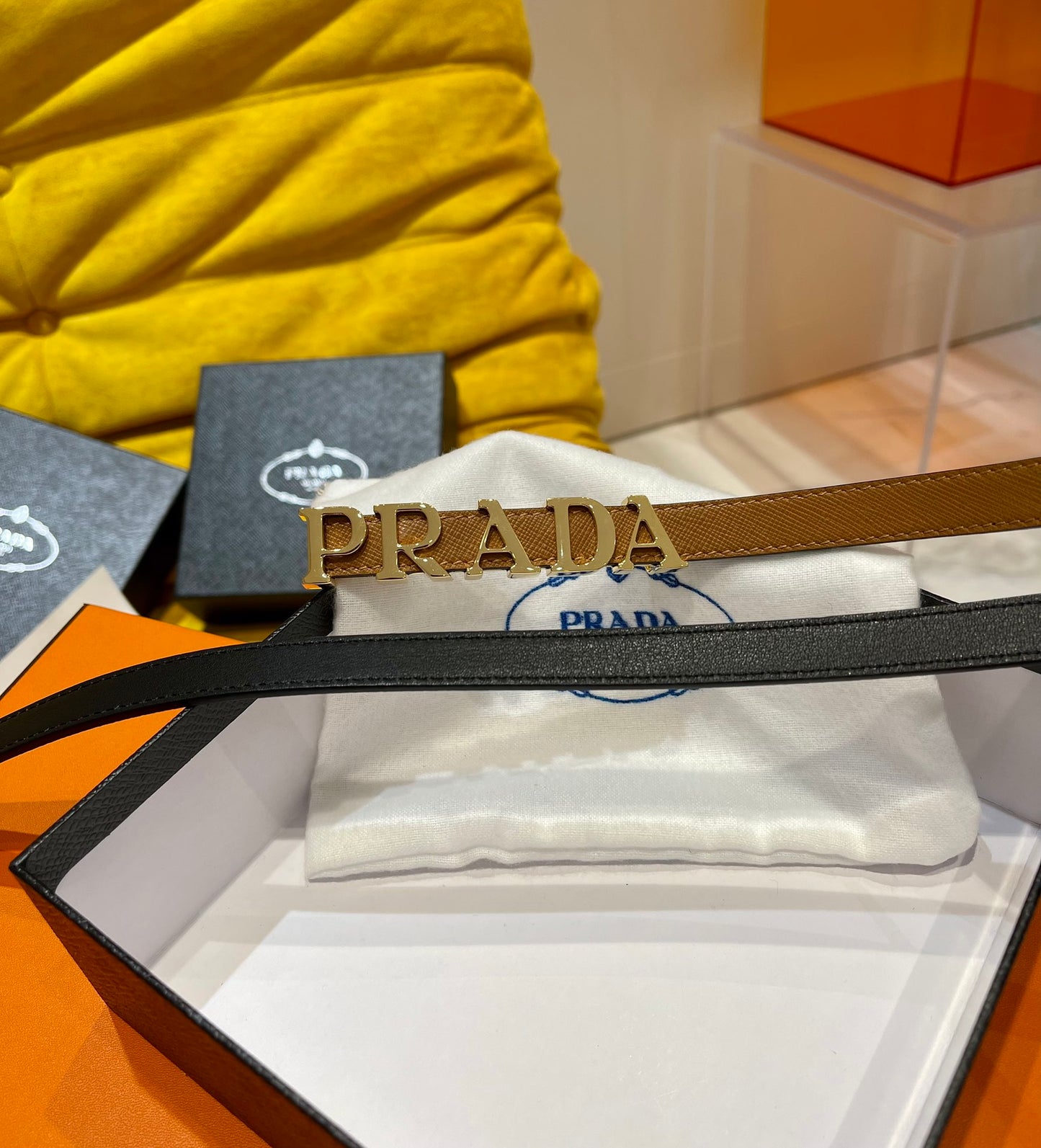 여자 프라다 벨트