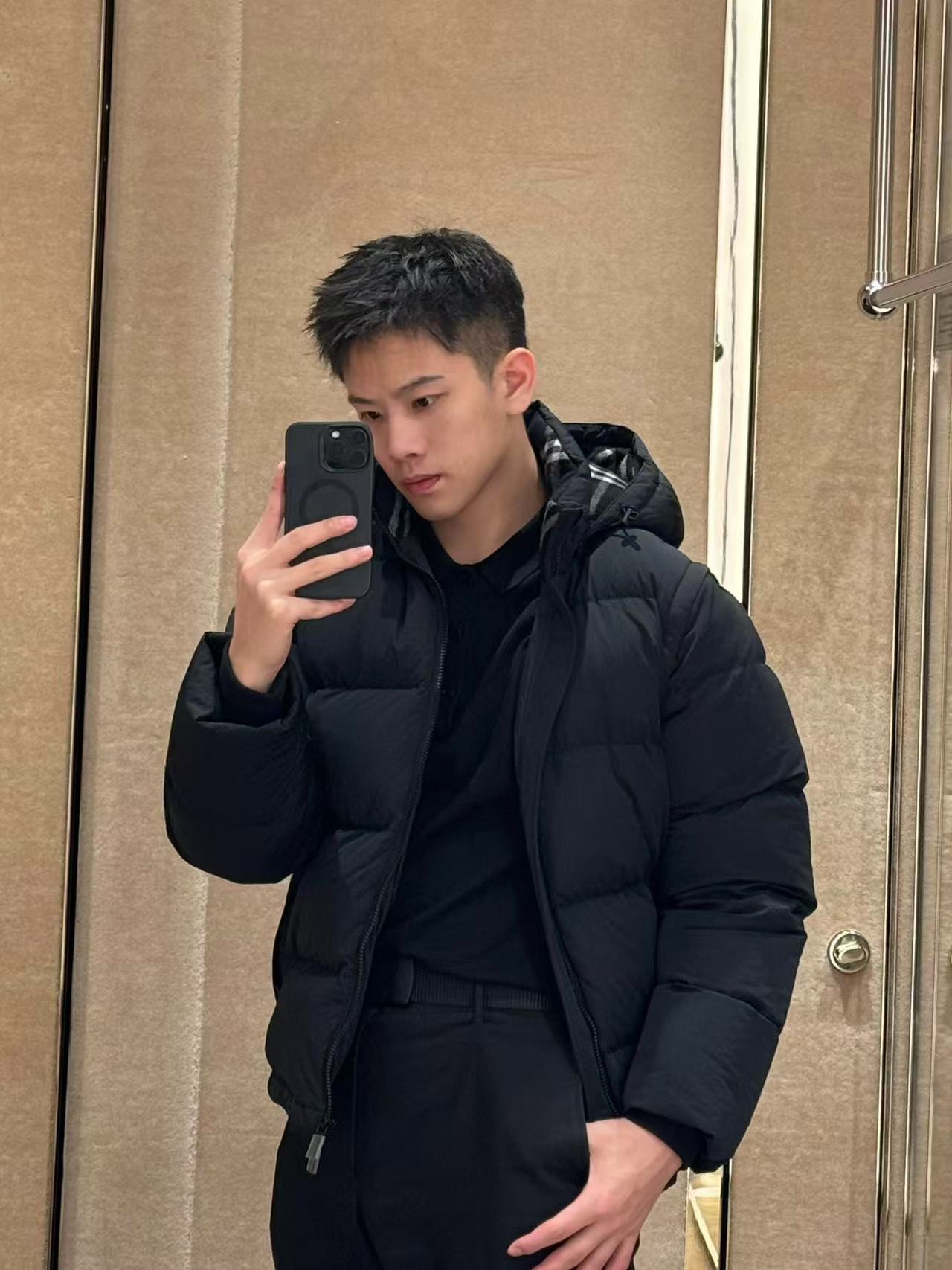 GTR셀러/ 버버리 남성 탈부착 가능한 소매 패딩