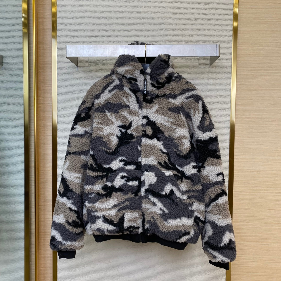 체인2호/발렌시아가 남성 벨벳 지퍼 코트