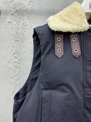 체인2호/로에베 여성 패딩 조끼
