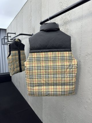 체인2호/버버리 남성 체크 양면 패딩 조끼