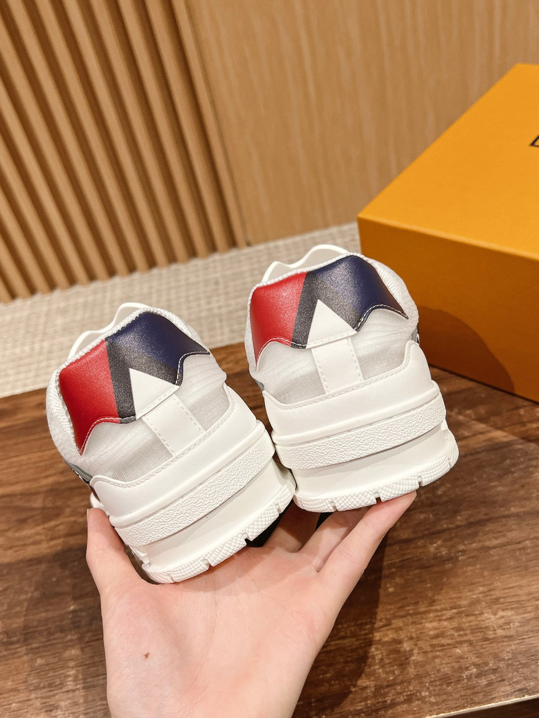 루이비통 남성 운동화