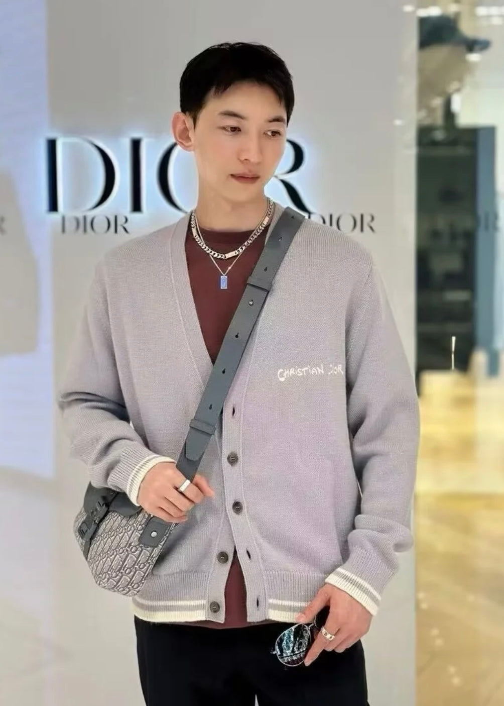TJ셀러/ 디올 남성 루즈핏 카디건