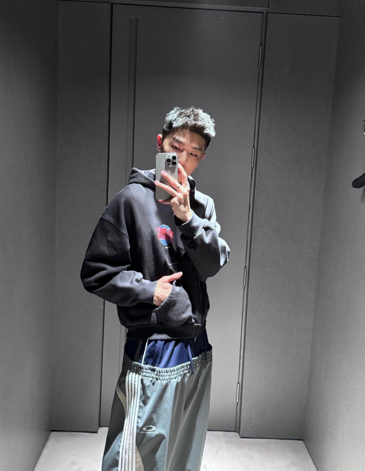 계단집/발렌시아가 남성 지퍼 후드