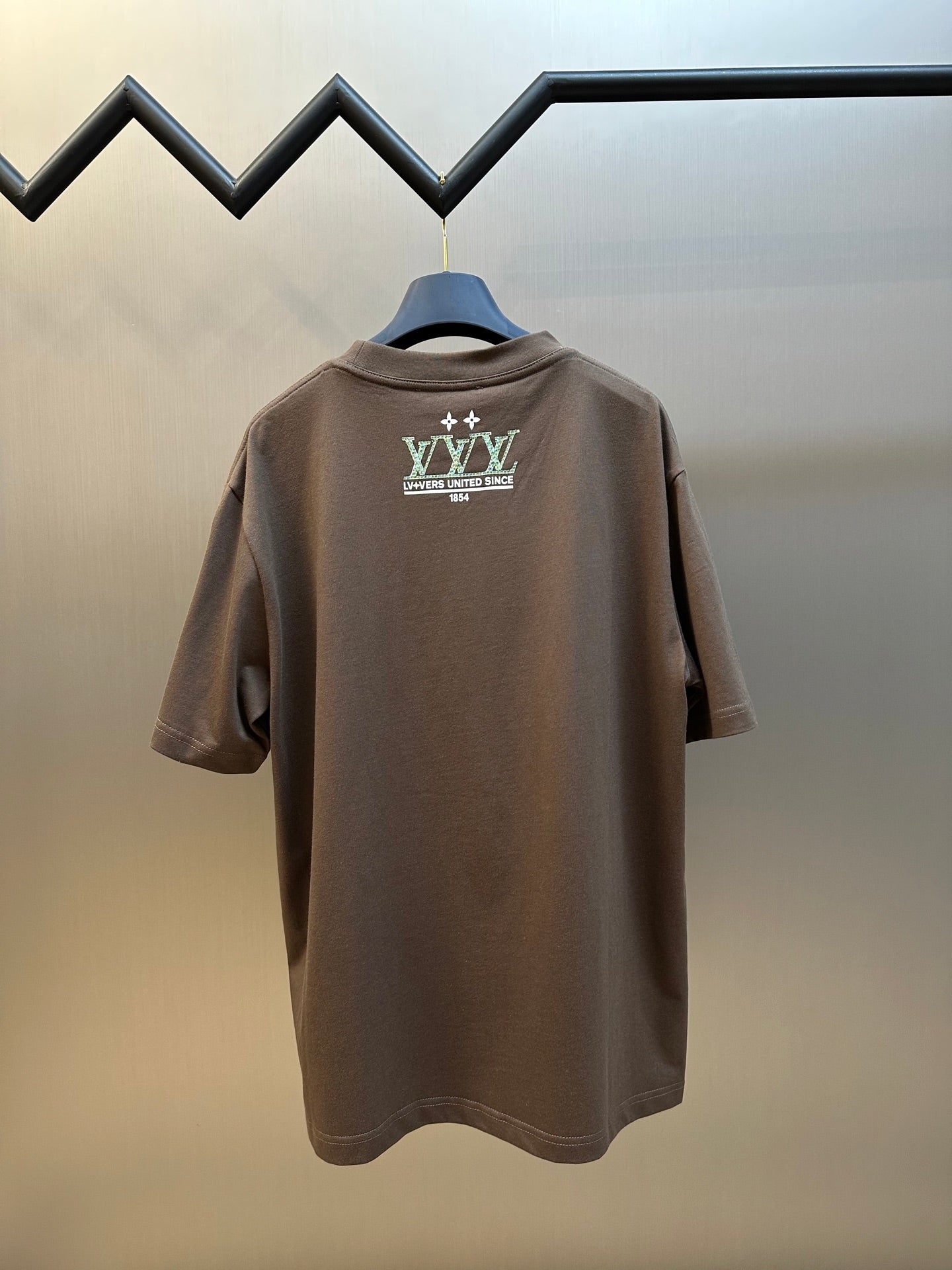 체인2호/루이비통 남성 라운드넥 반팔 티셔츠
