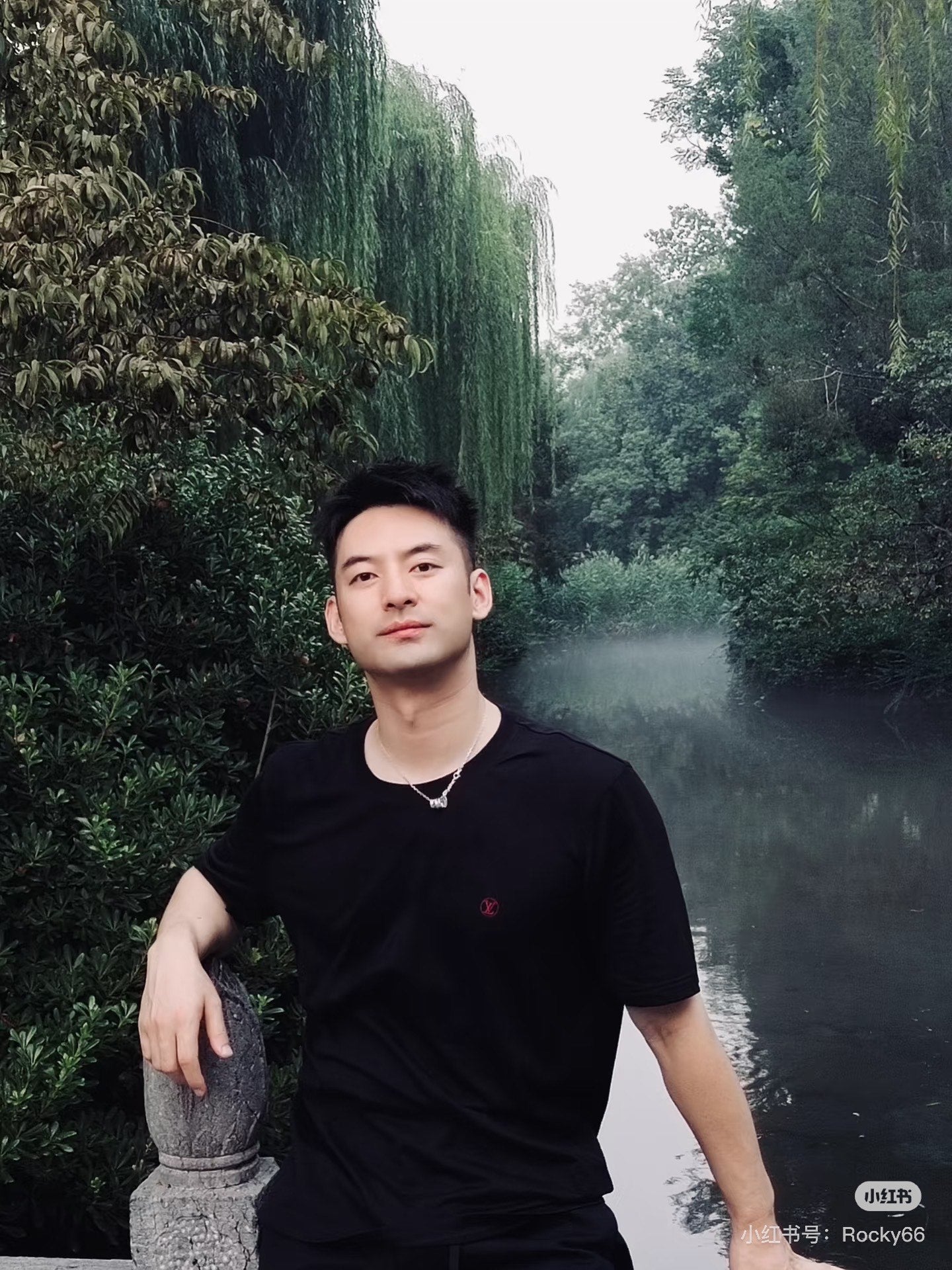 체인2호/루이비통 남성 반팔 티셔츠