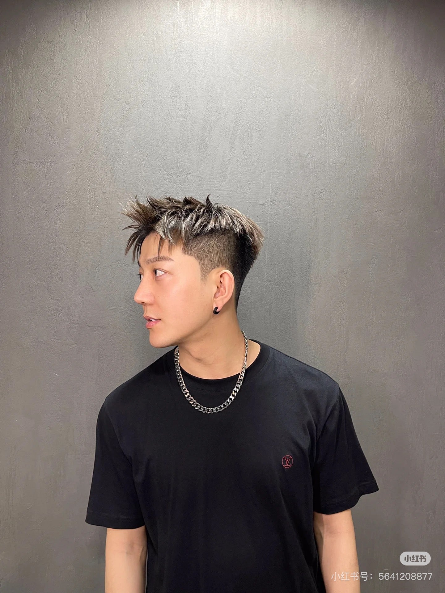 체인2호/루이비통 남성 반팔 티셔츠