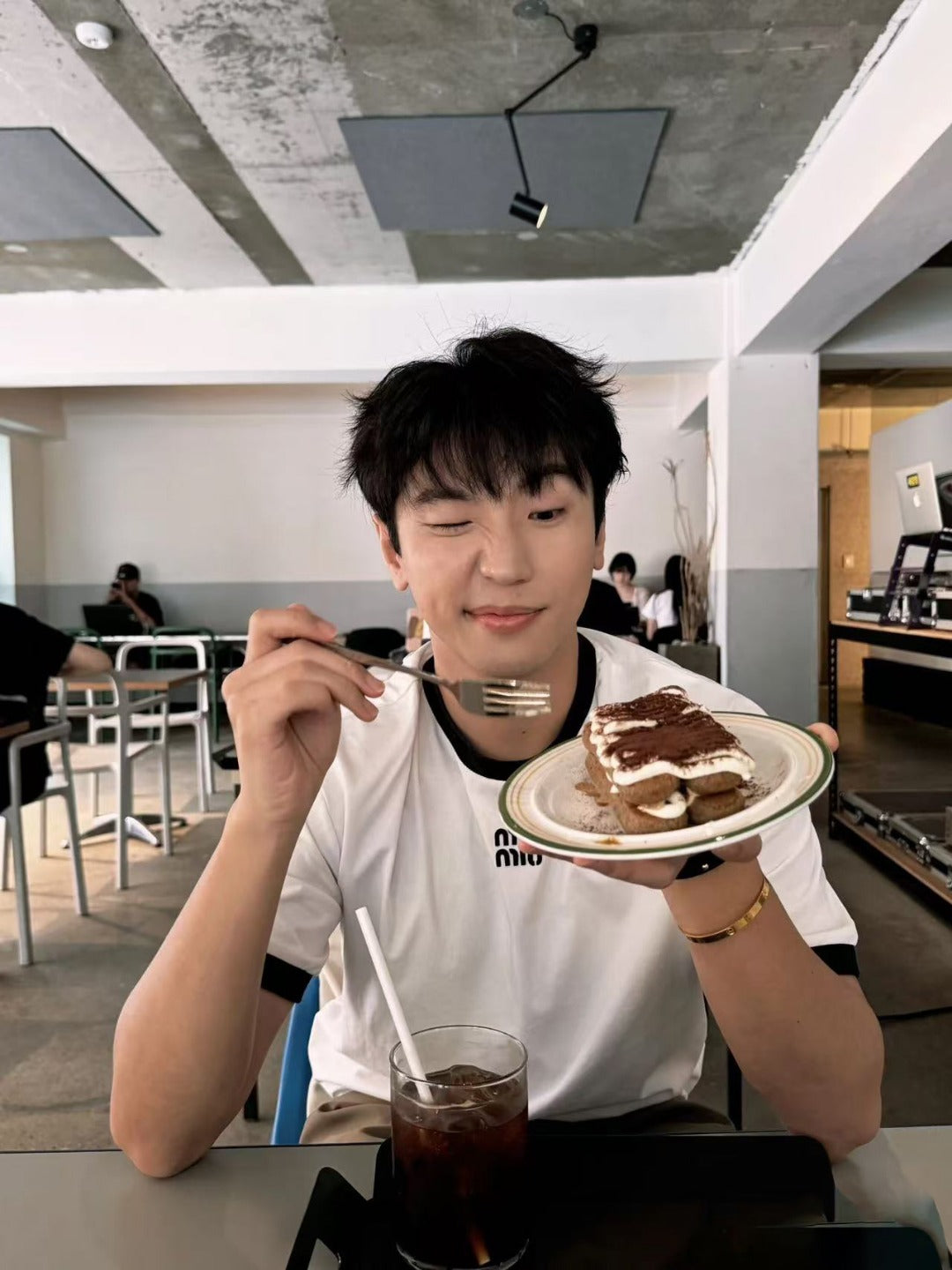 체인2호/미우미우 남성 반팔 티셔츠