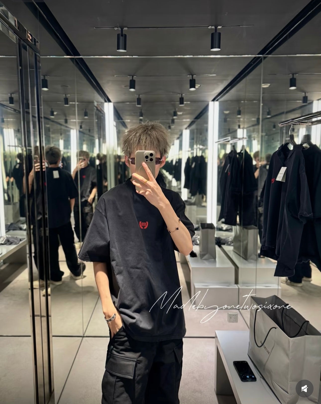 체인2호//발렌시아가 남성 반팔 티셔츠