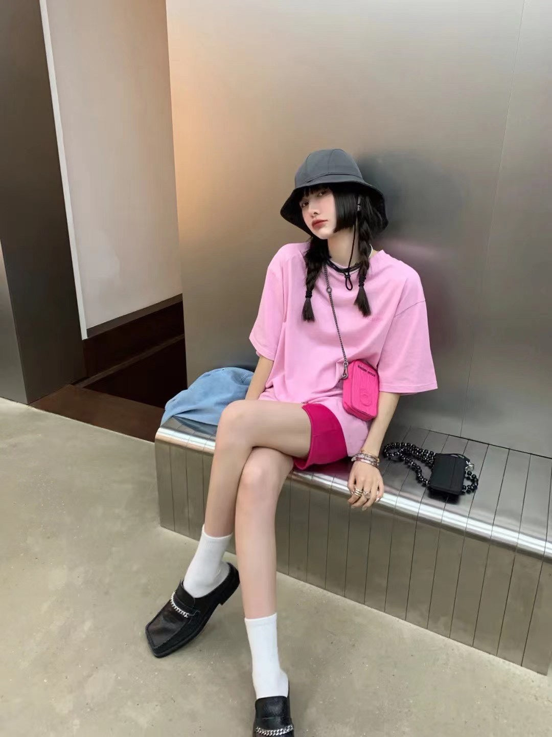 TJ셀러/발렌시아가 여성 반팔 티셔츠