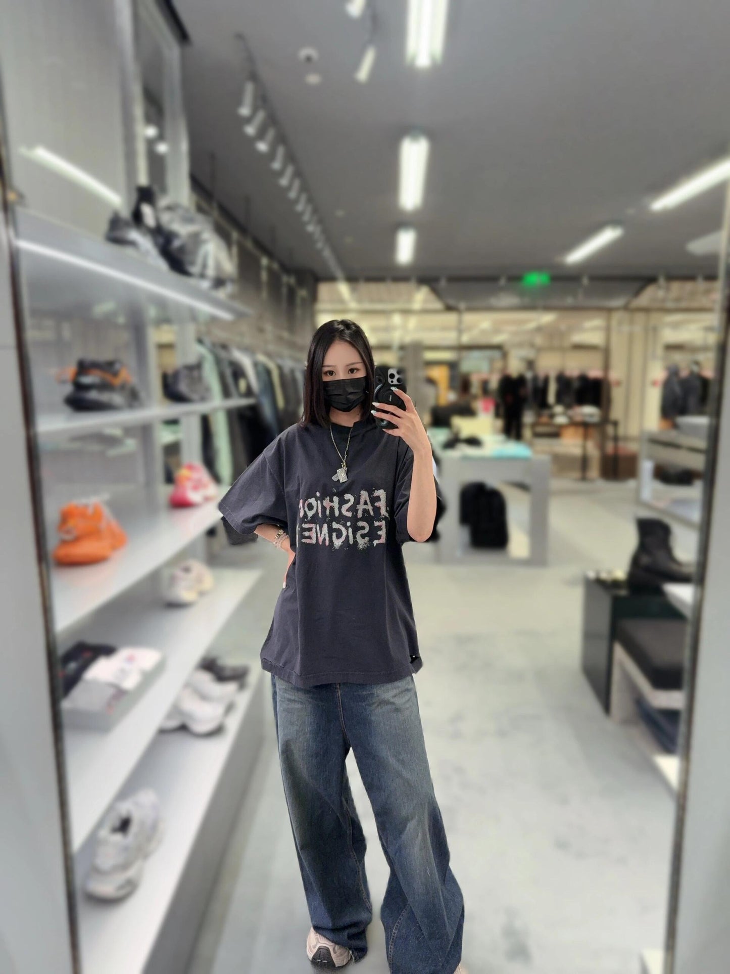 체인2호 / 발렌시아가 남성 반팔 티셔츠