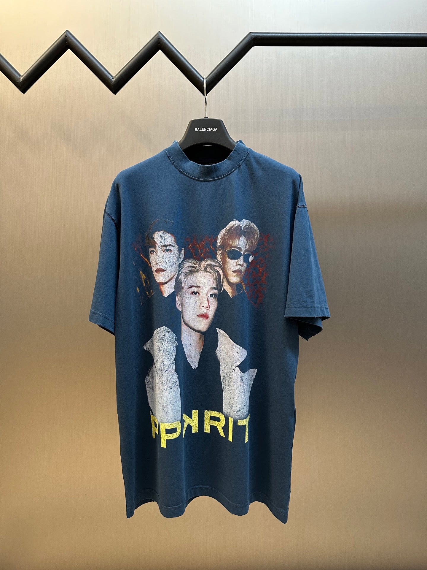 체인2호 / 발렌시아가 남성 반팔 티셔츠