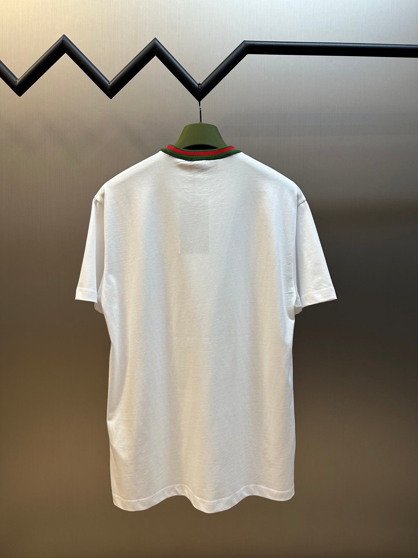 체인2호 / 구찌 남성 라운드넥 반팔