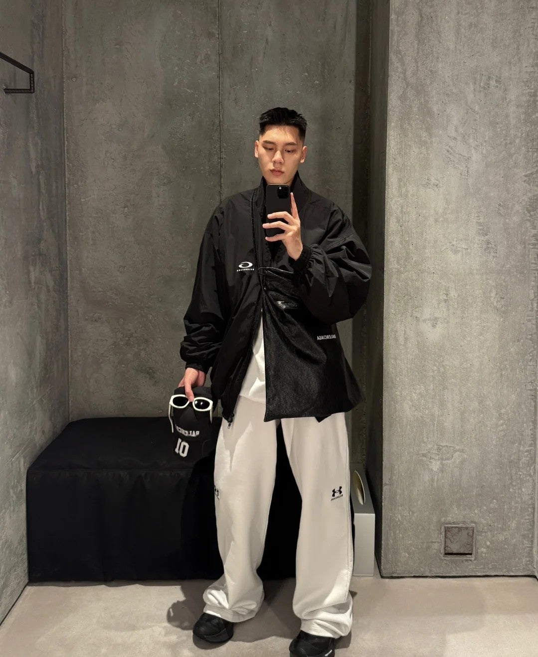 체인2호 / 발렌시아가 남성 운동 바지