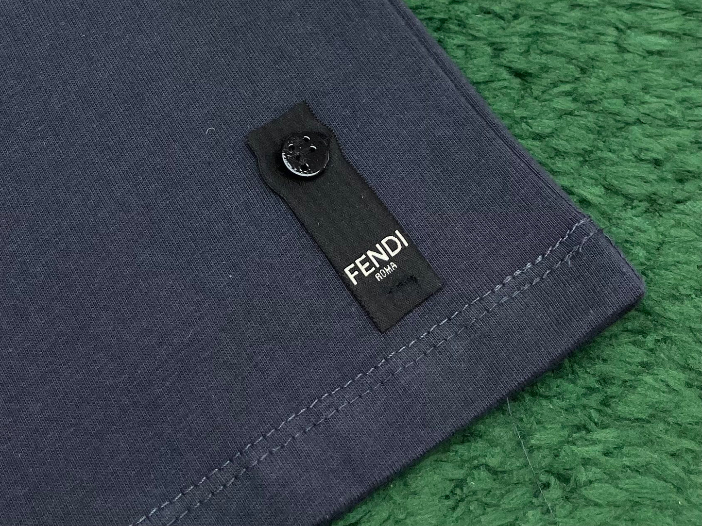 R공장 / 펜디 남성 반팔티