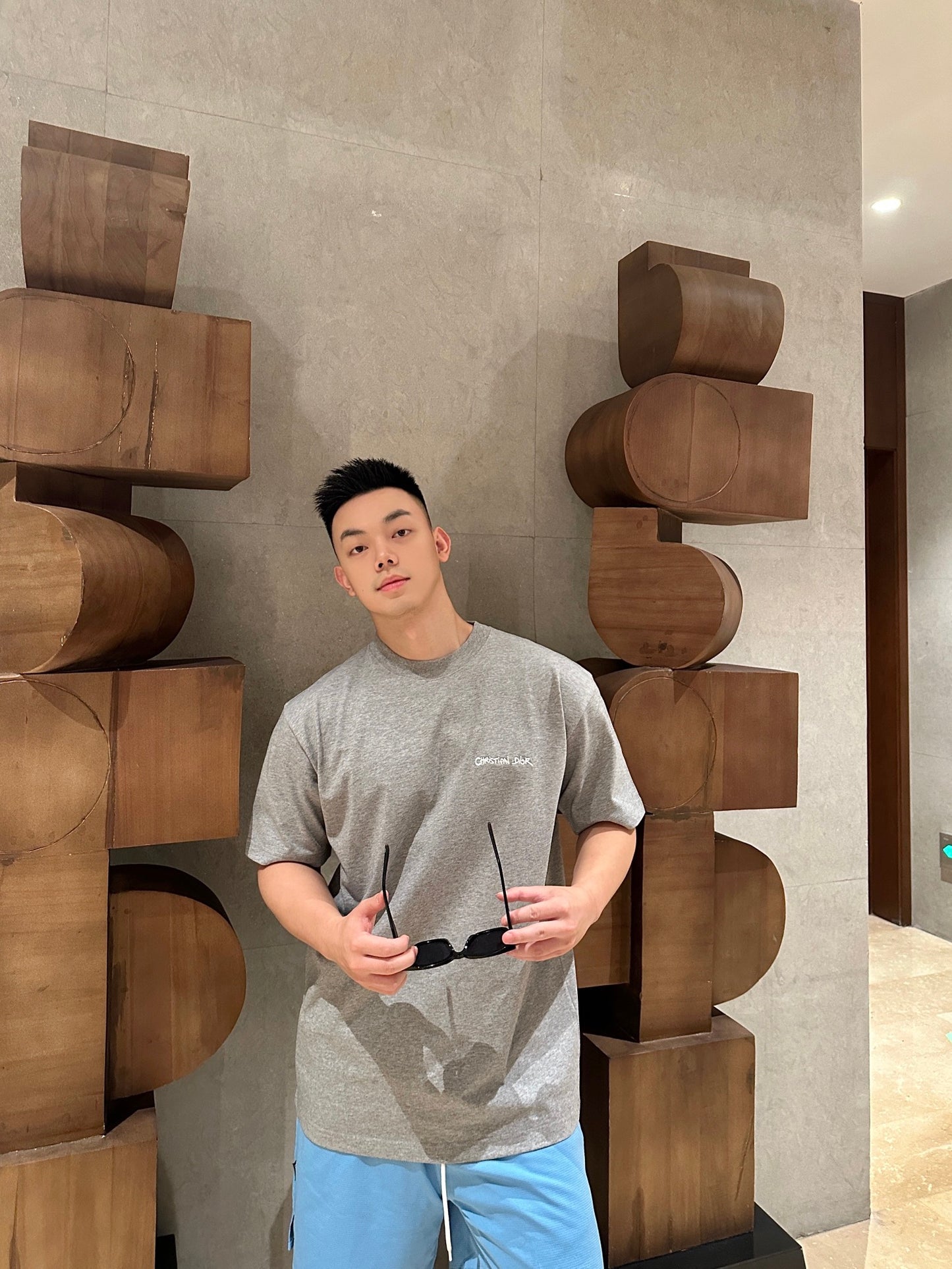 BVG / 디올 남성 반팔 티셔츠