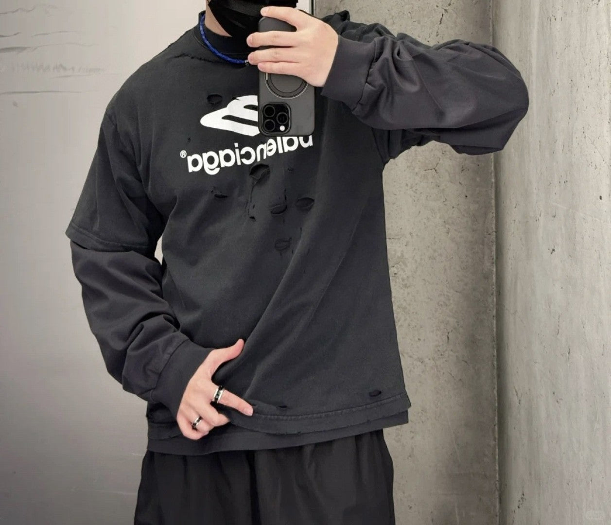 체인2호 / 발렌시아가 남성 긴팔티
