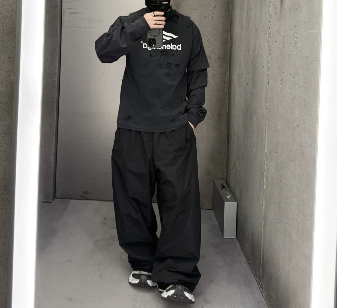 체인2호 / 발렌시아가 남성 긴팔티