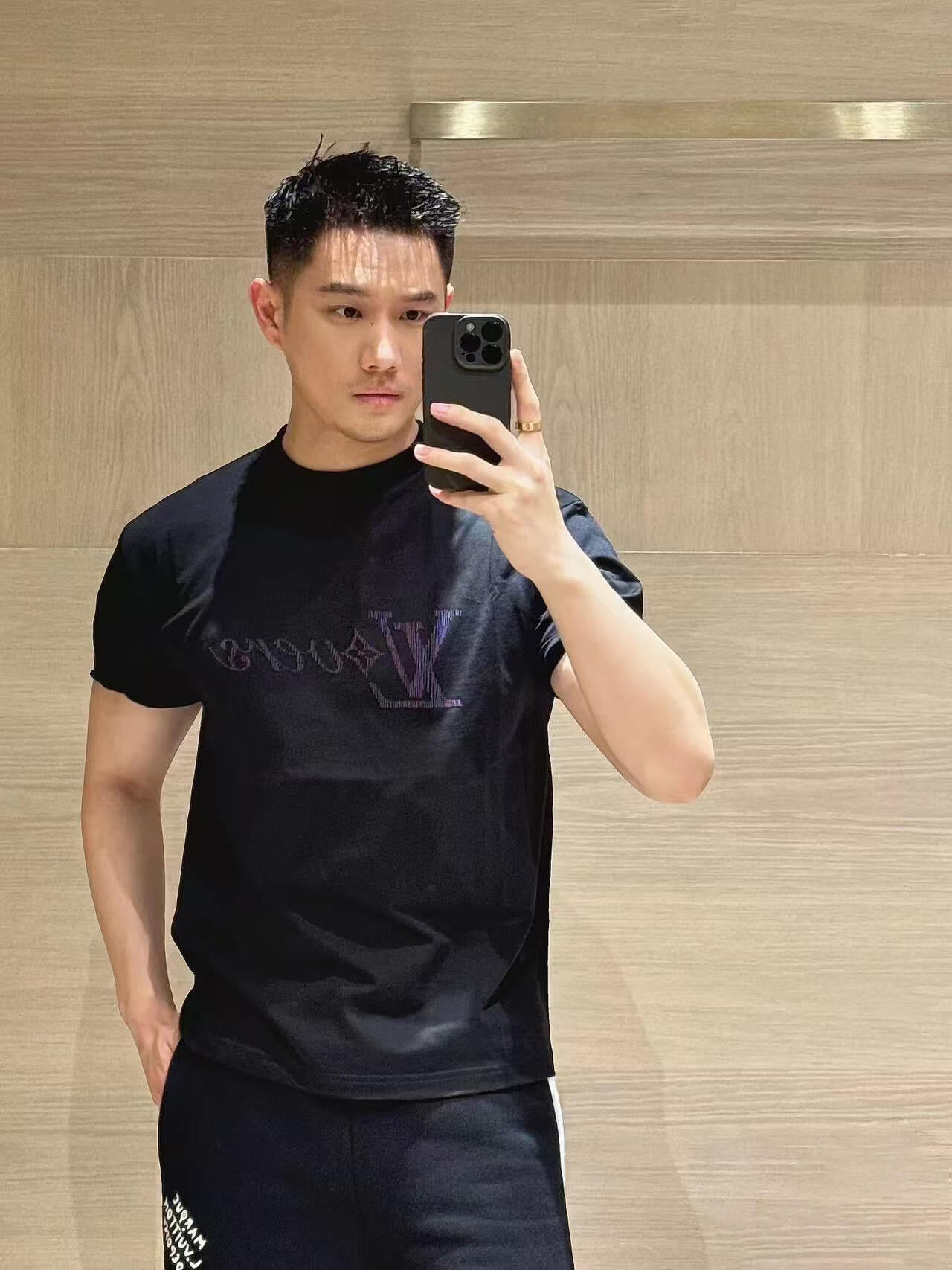 R공장 / 루이비통 남성 반팔 티셔츠
