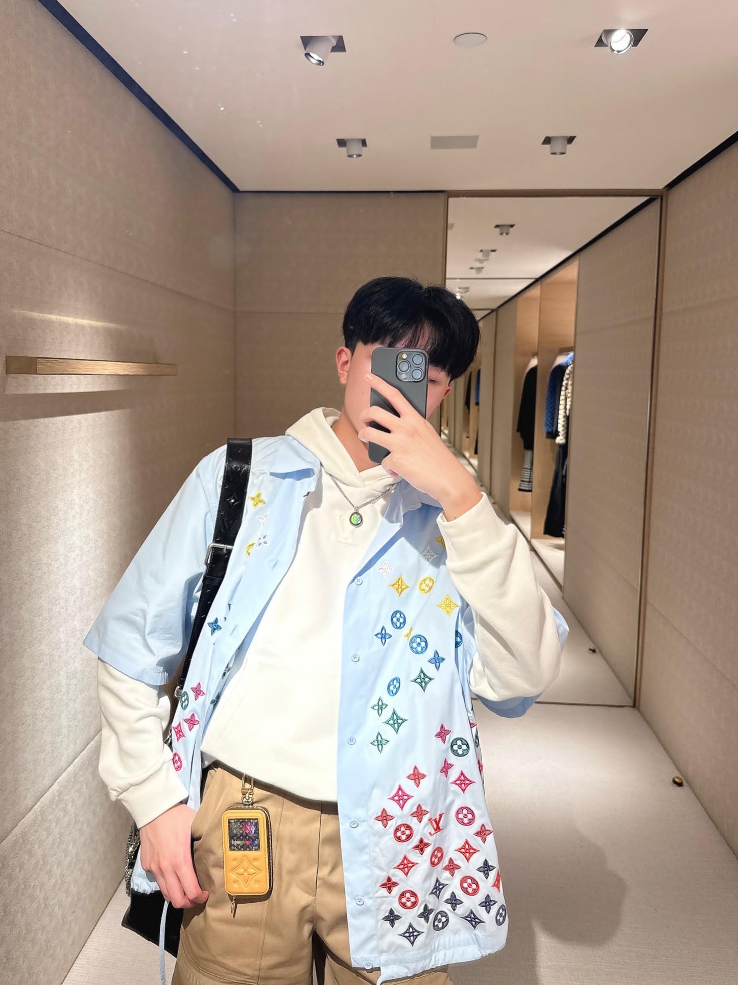 R공장 / 루이비통 남성 반팔 셔츠