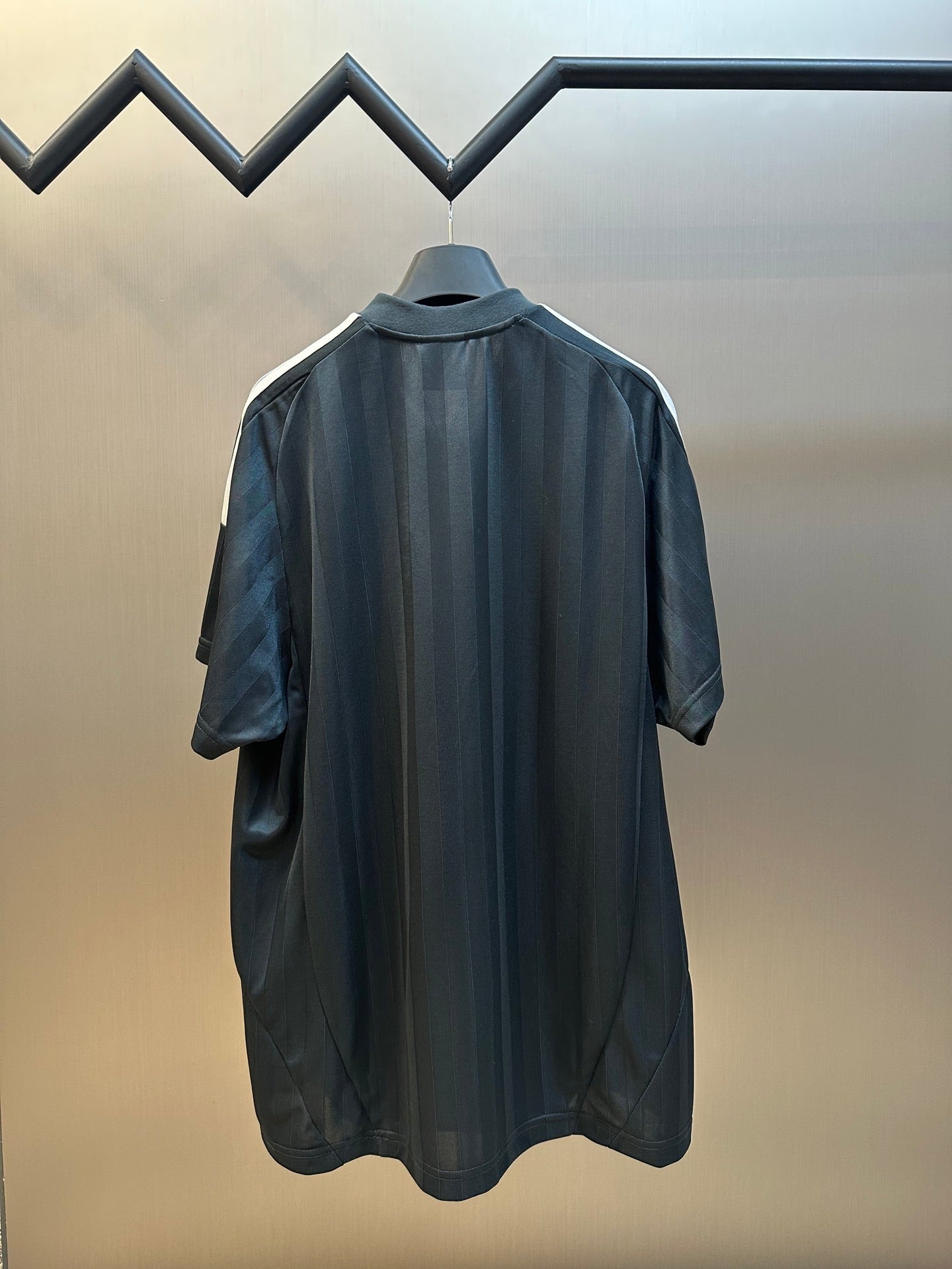 체인2호 / 발렌시아가 남성 반팔 티셔츠