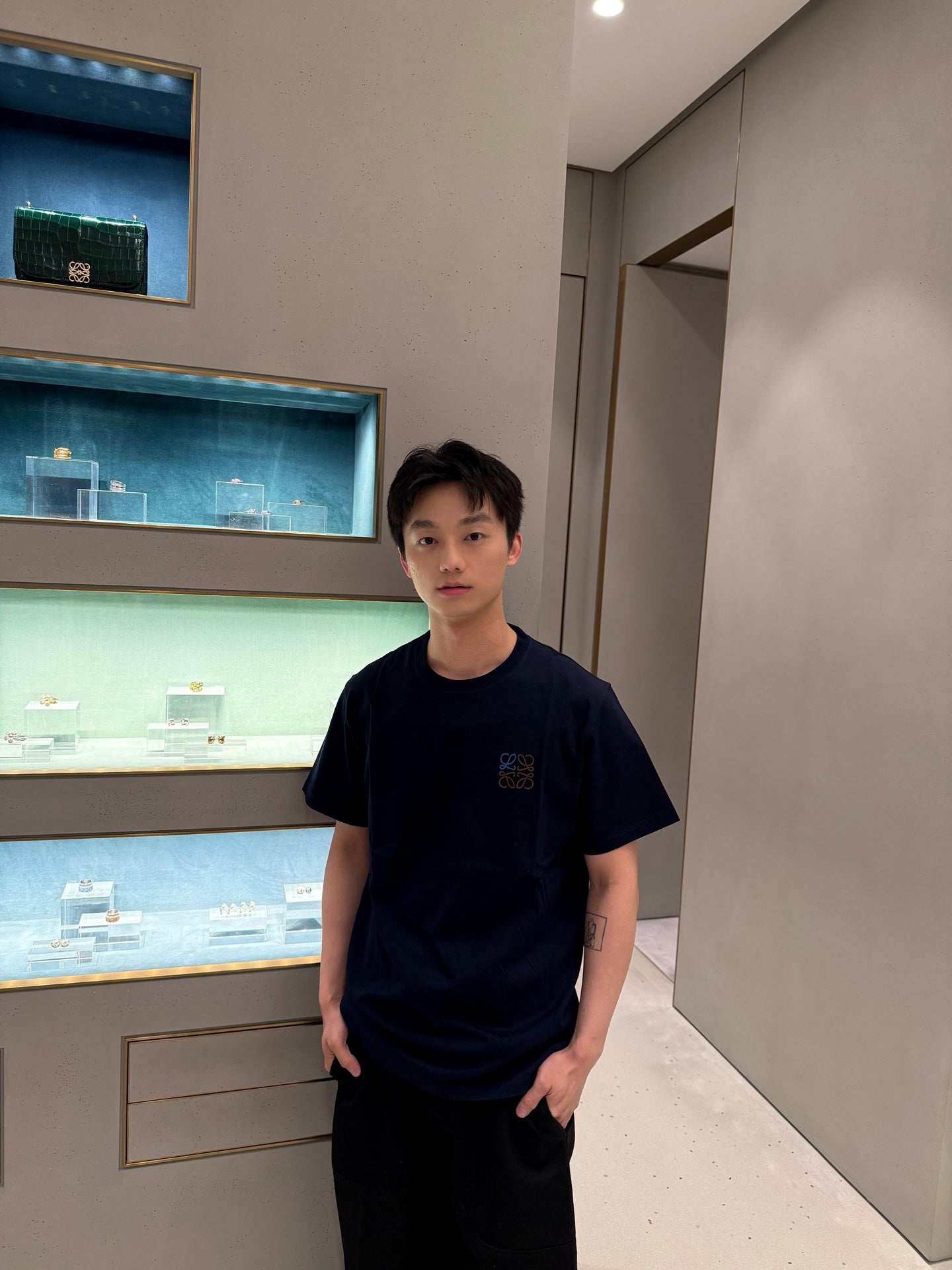 R공장 / 로에베 남성 반팔 티셔츠