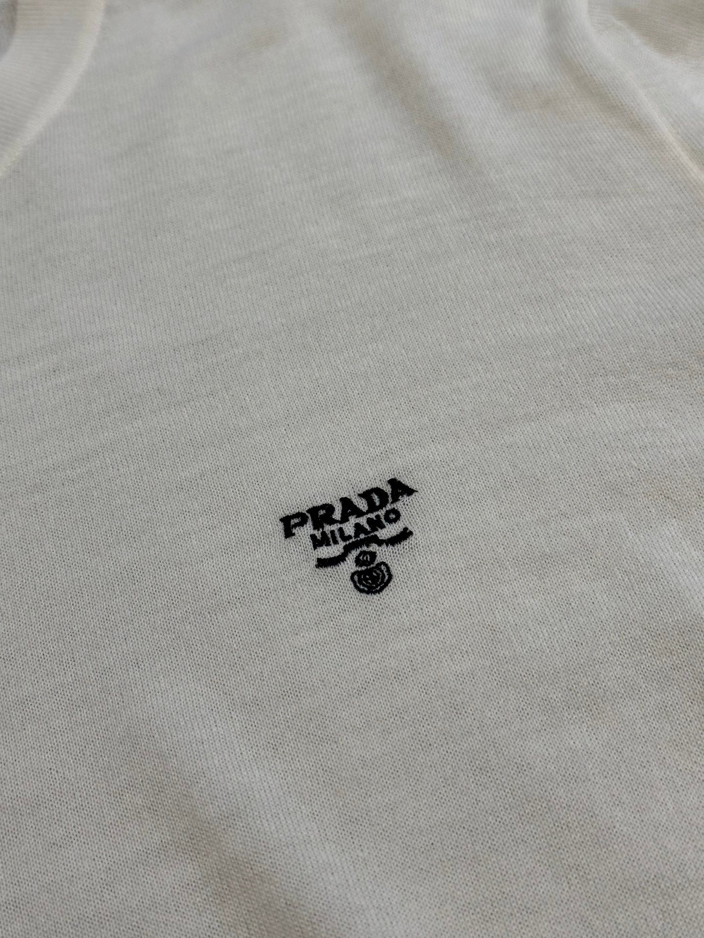 체인2호 / 프라다 남성 반팔 티셔츠