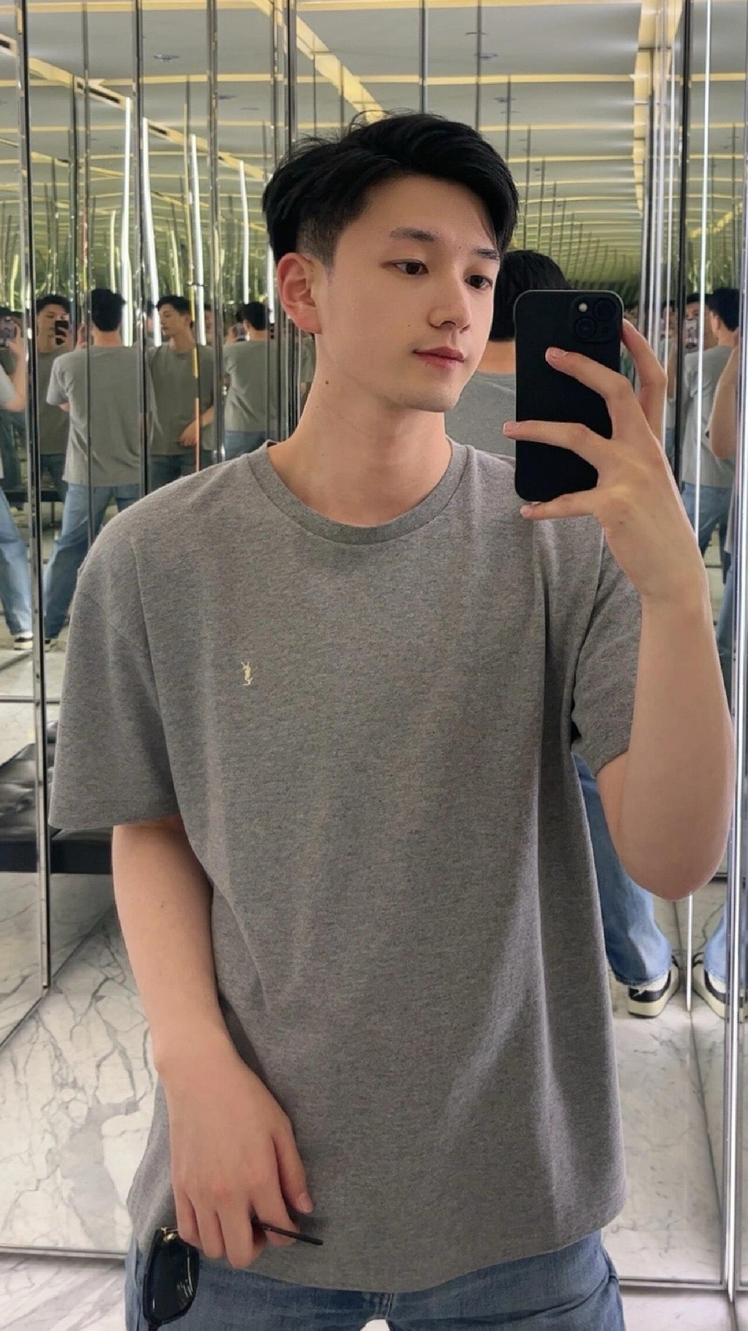 BVG / 입생로랑 남성 반팔 티셔츠