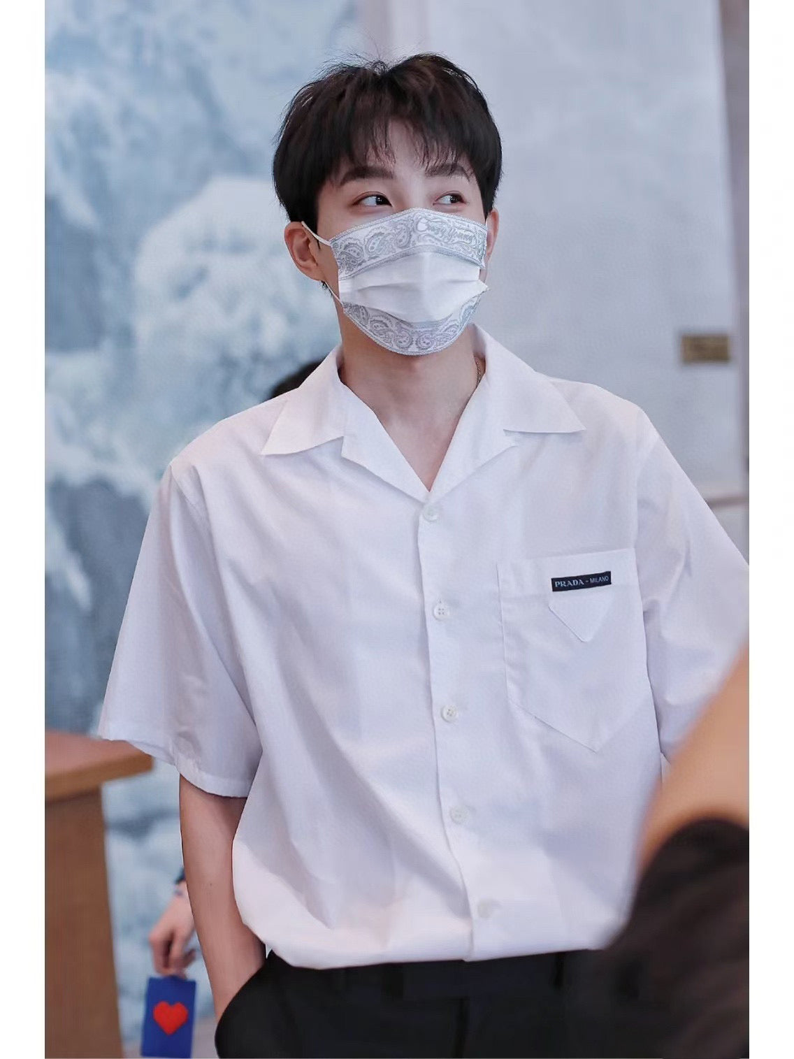체인2호 / 프라다 남성 반팔 셔츠