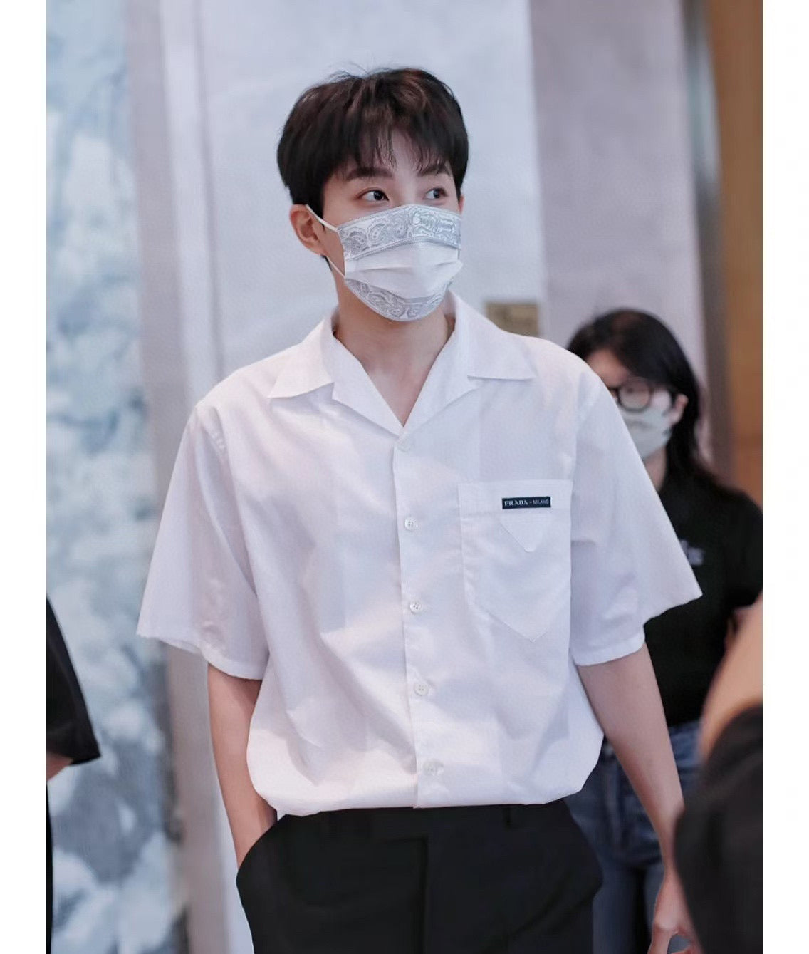 체인2호 / 프라다 남성 반팔 셔츠