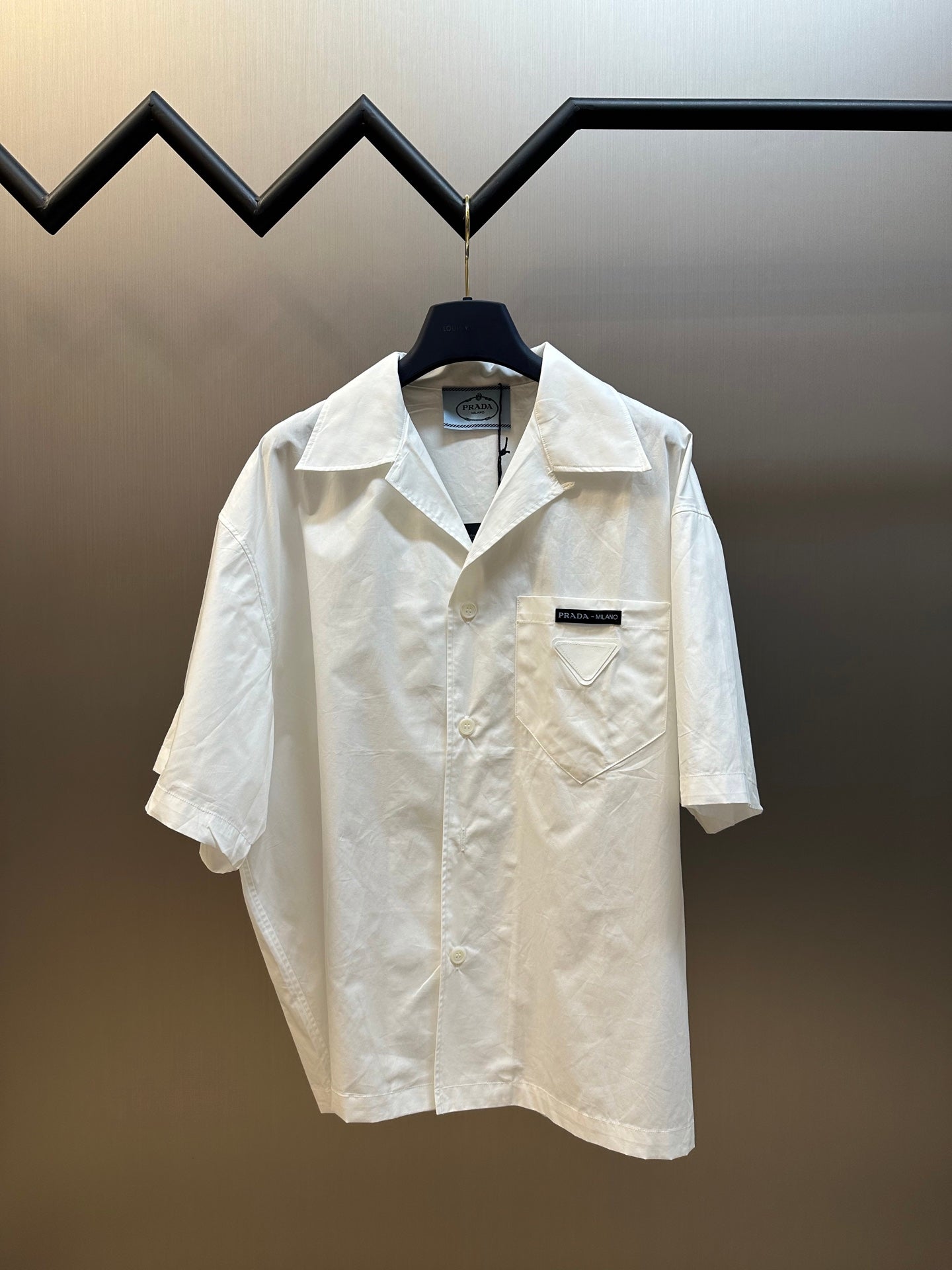 체인2호 / 프라다 남성 반팔 셔츠