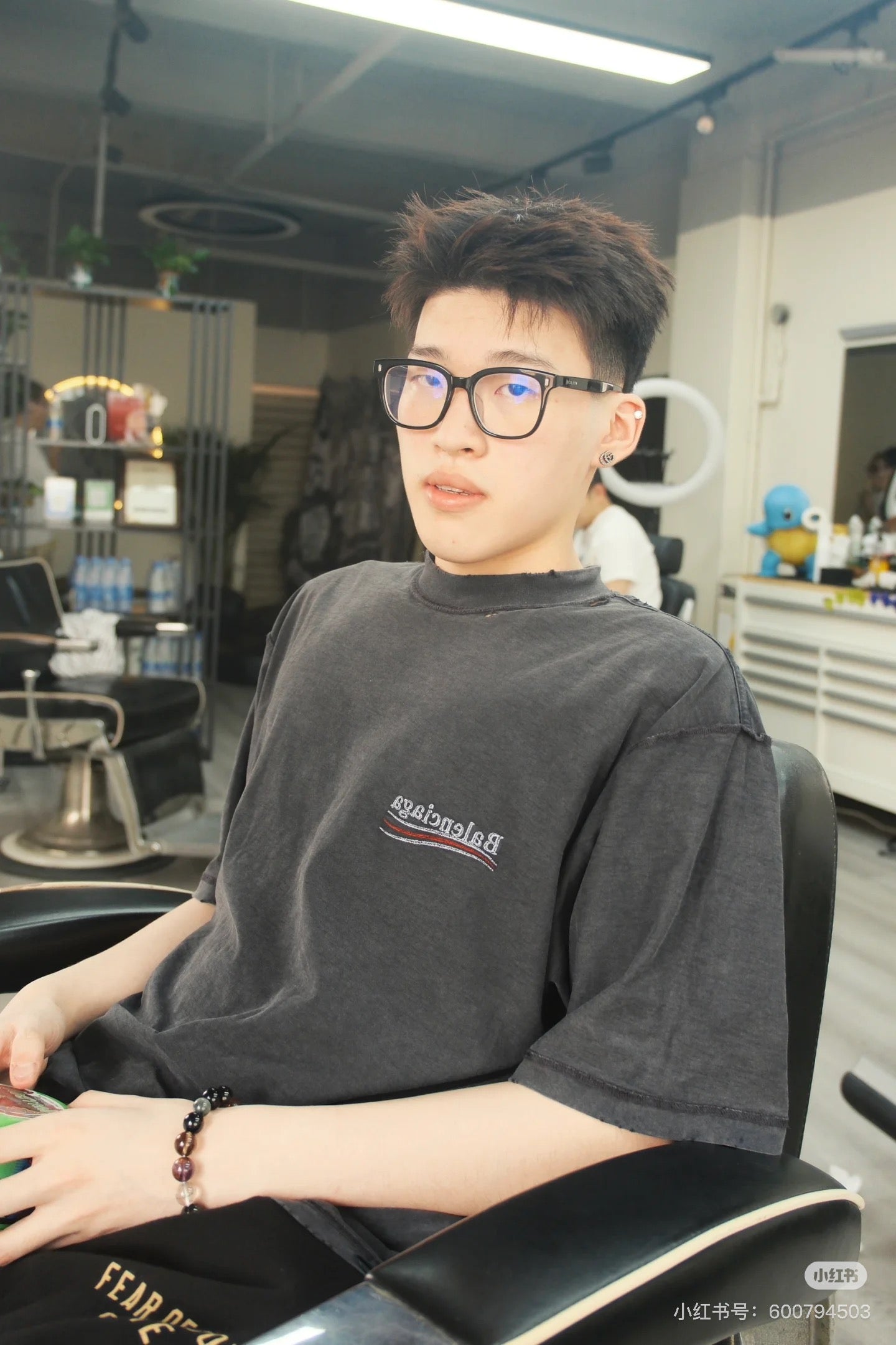 체인2호 / 발렌시아가 남성 반팔 티셔츠