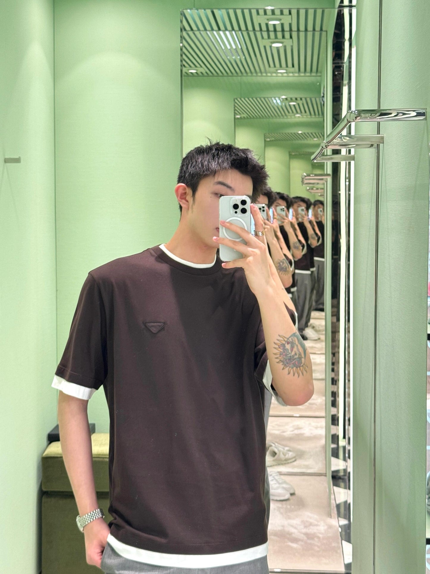 BVG / 프라다 남성 반팔 티셔츠
